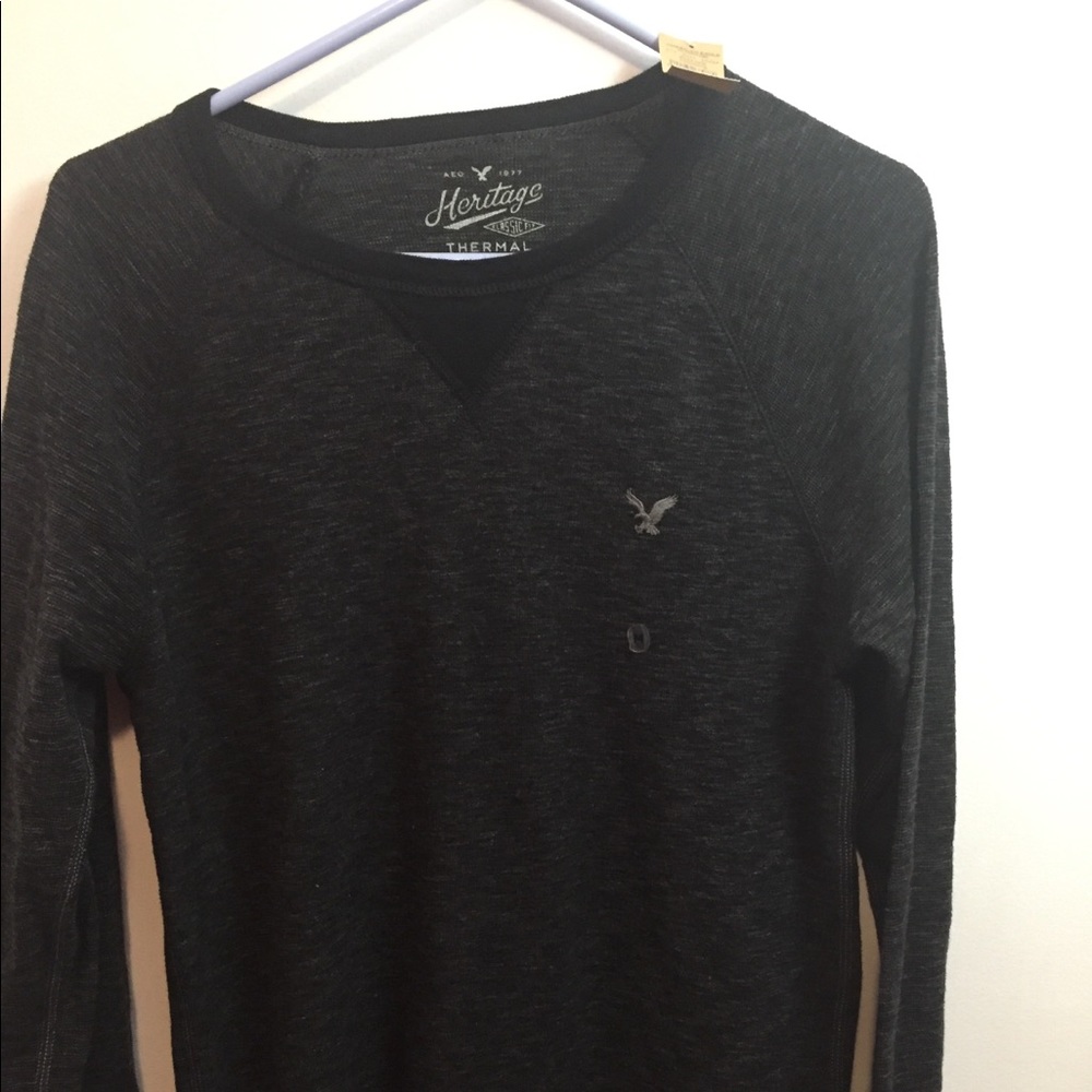 New Men’s American eagle long sleeve shirt